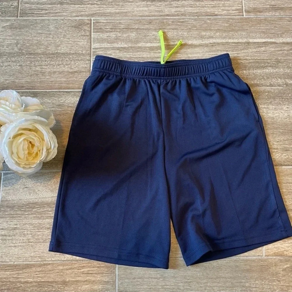 Like New all in motion Boys XL (16) athletic shorts - Picture 1 of 3